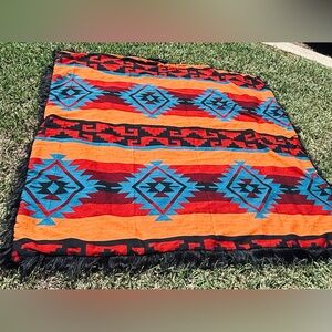 DOUBLE SIDED SOUTHERN WITH BLACK FOXFUR ON THE OTHER SIDE MINKEY BLANKET